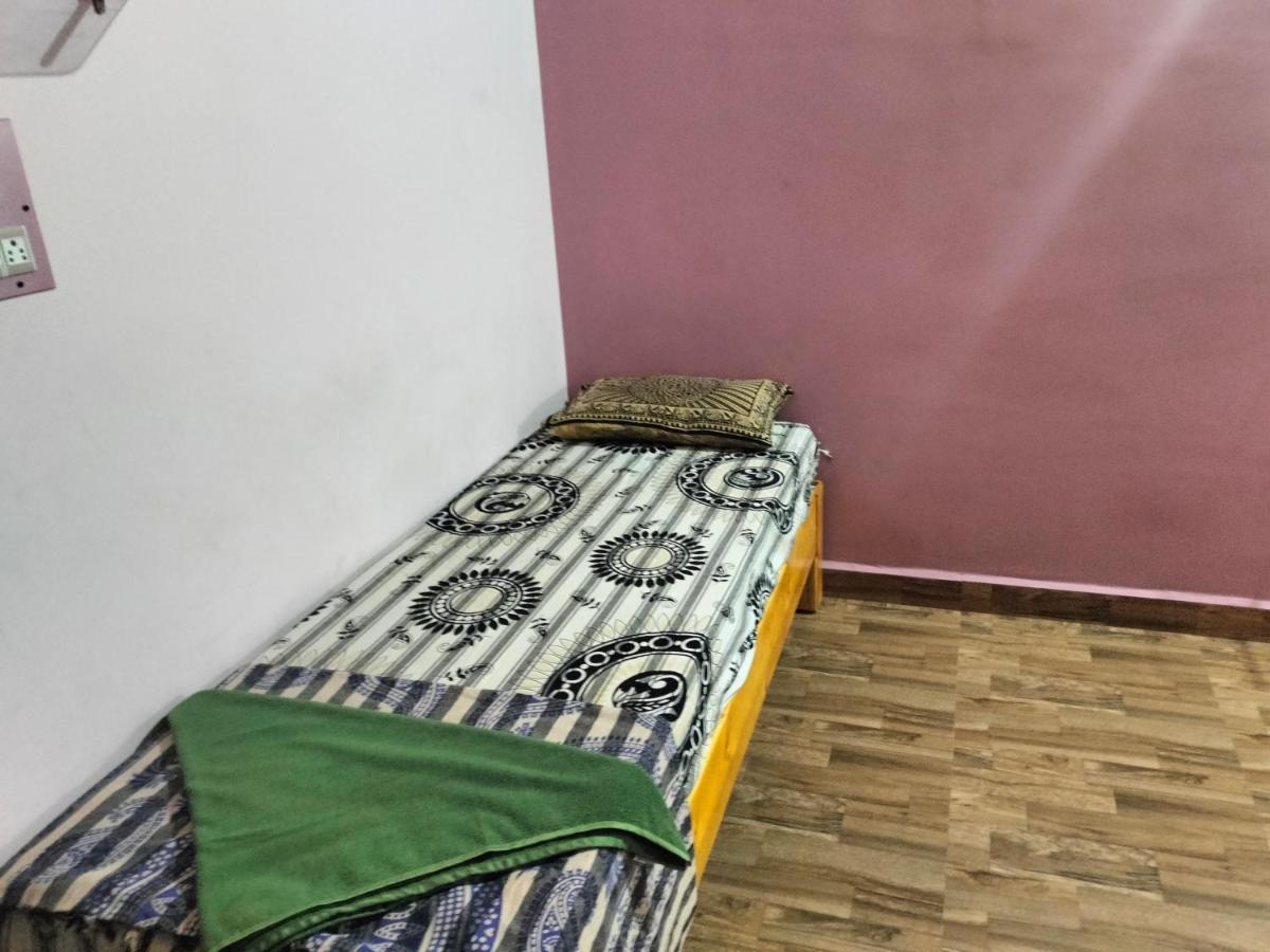 Prajwal Home Stay 亨比 外观 照片