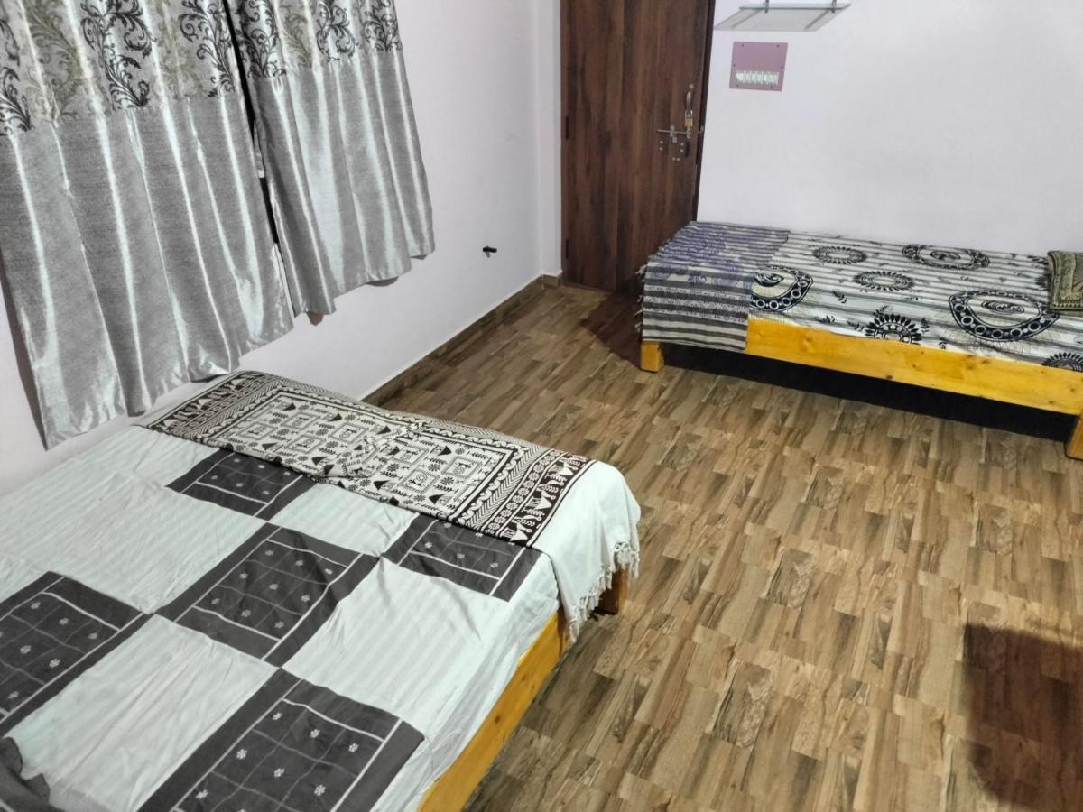 Prajwal Home Stay 亨比 外观 照片