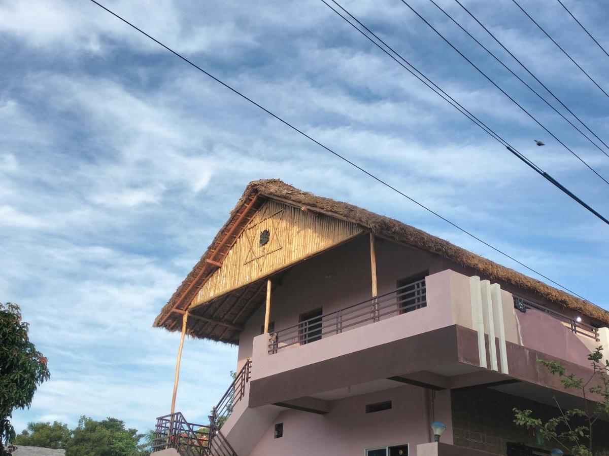 Prajwal Home Stay 亨比 外观 照片