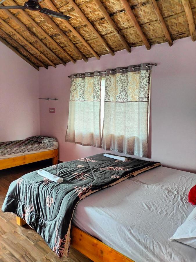 Prajwal Home Stay 亨比 外观 照片