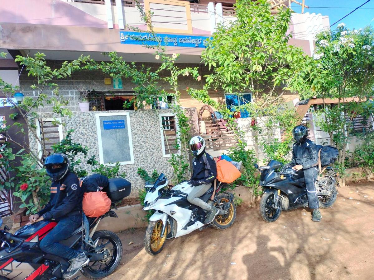 Prajwal Home Stay 亨比 外观 照片
