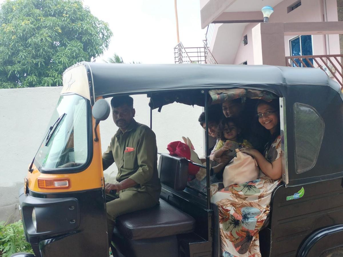 Prajwal Home Stay 亨比 外观 照片