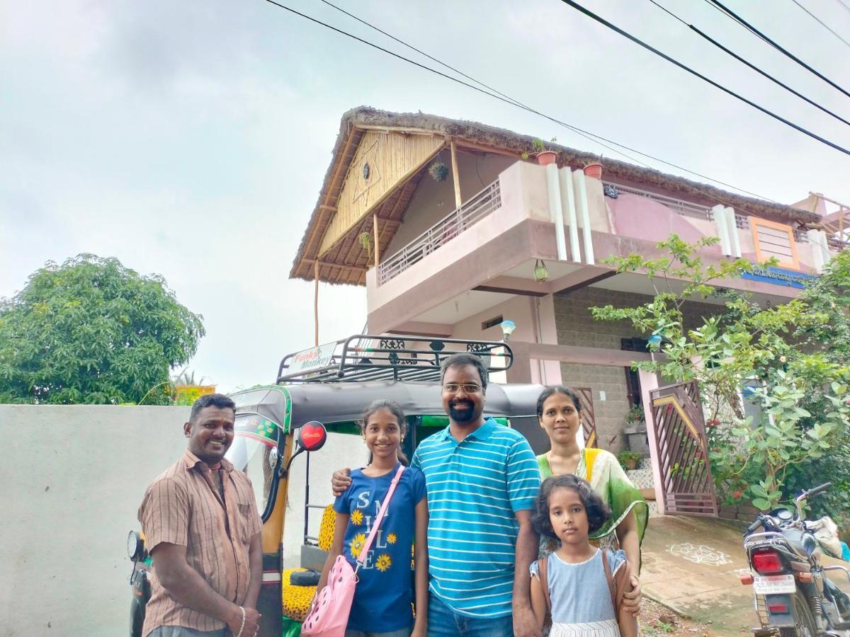 Prajwal Home Stay 亨比 外观 照片