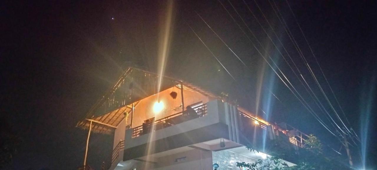 Prajwal Home Stay 亨比 外观 照片
