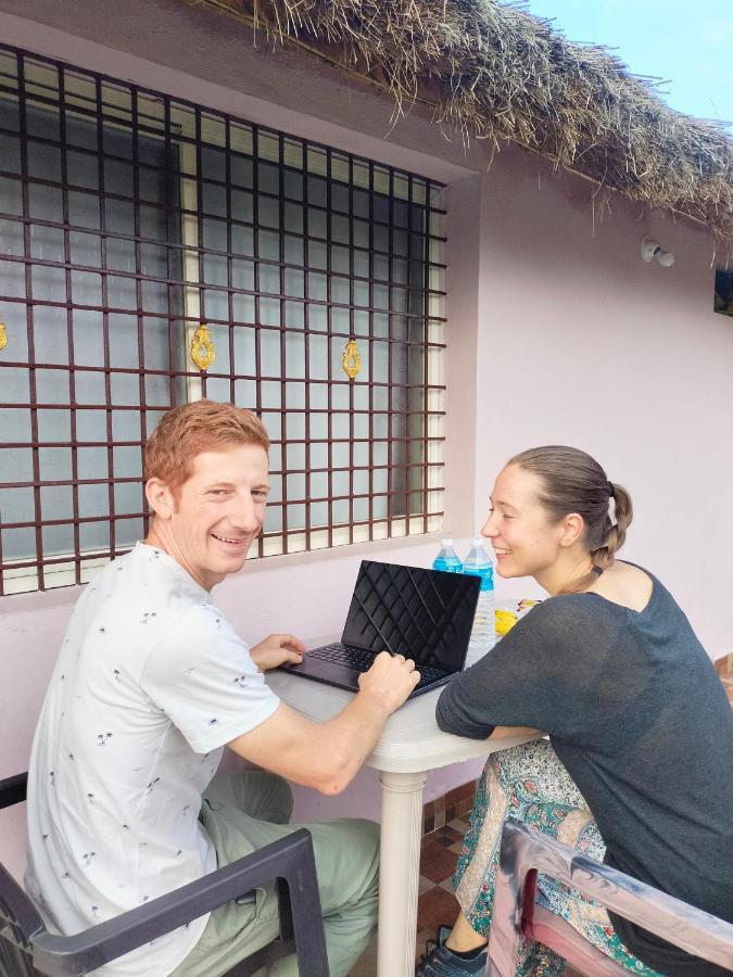 Prajwal Home Stay 亨比 外观 照片